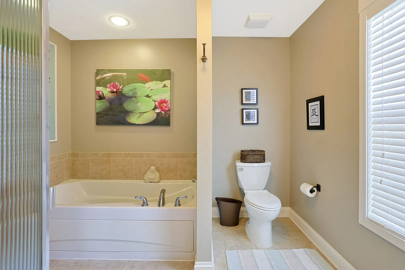 1053 Hummingbird Way IL