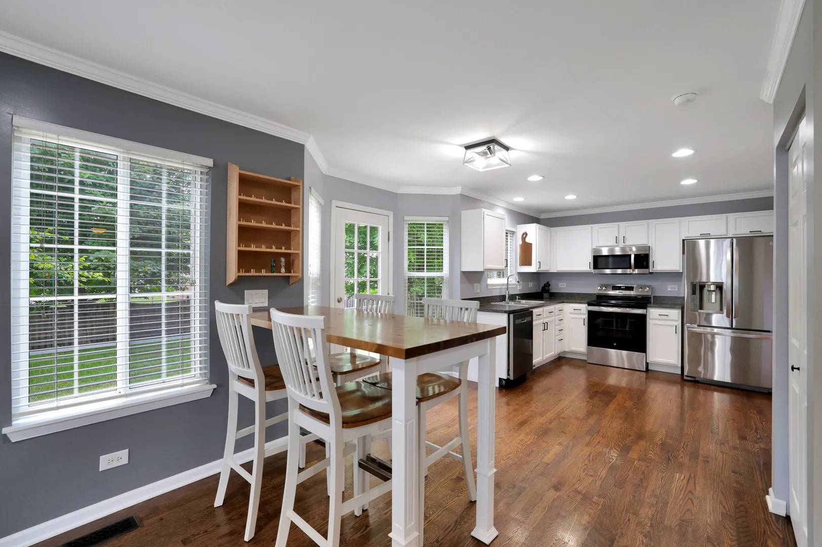 9562 Bristol Lane IL