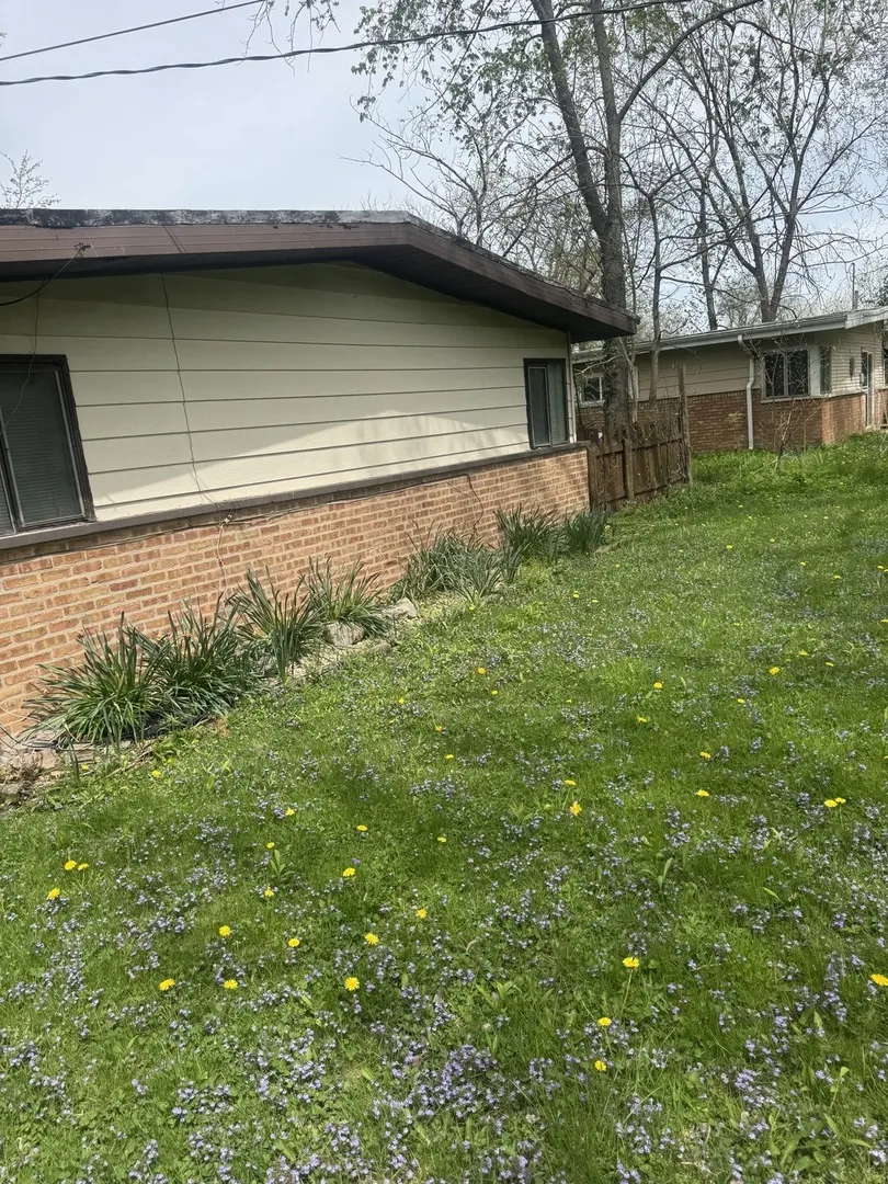 329 Somonauk Street IL