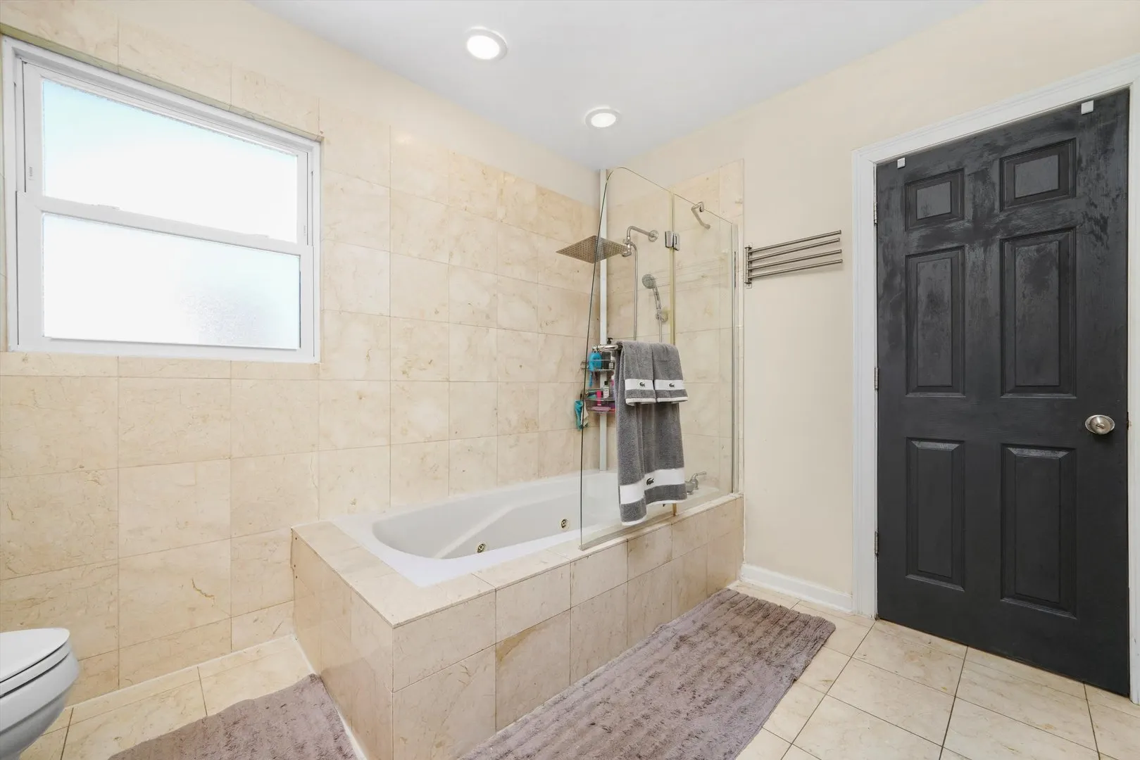 5516 W Cortez Street IL