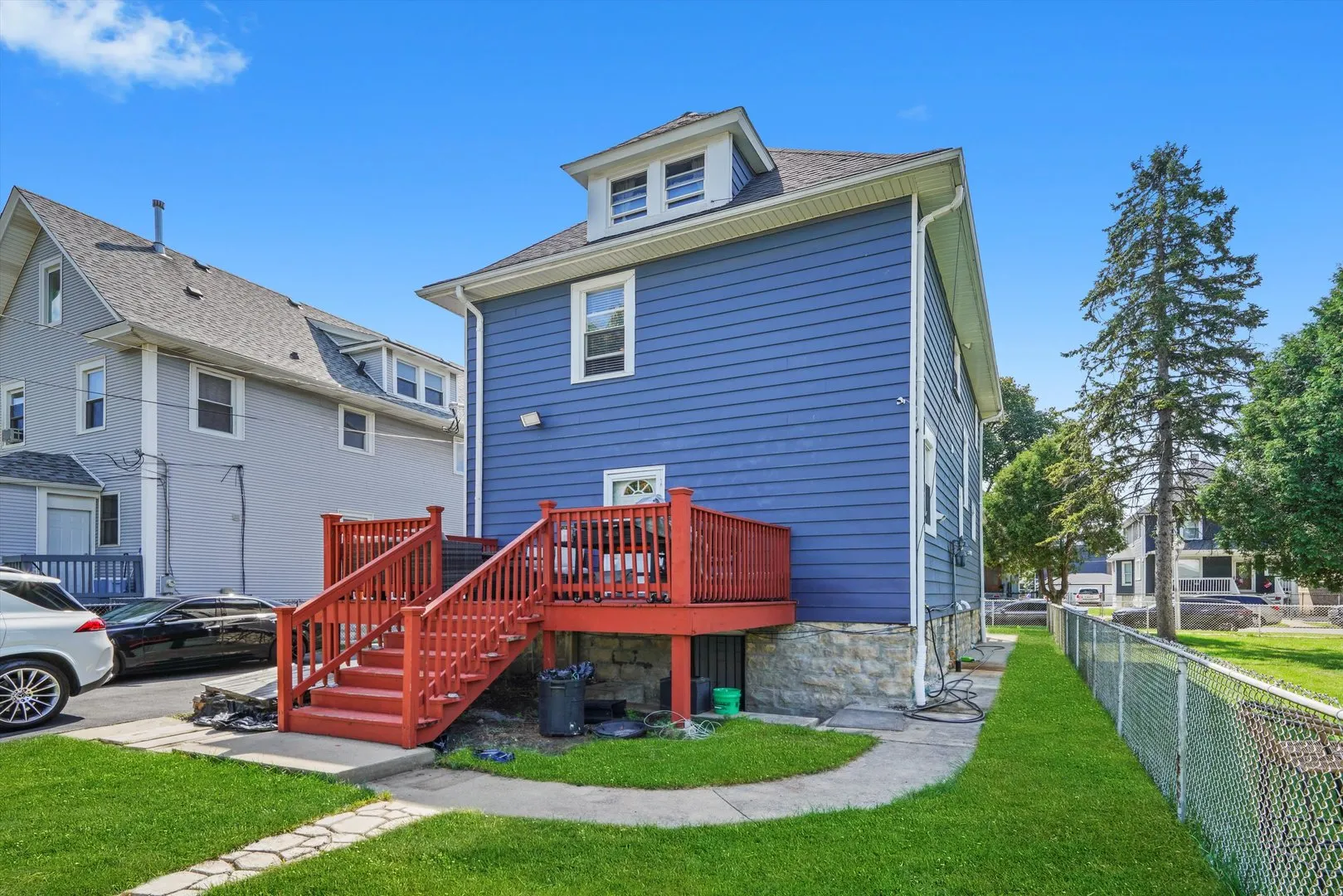 5516 W Cortez Street IL