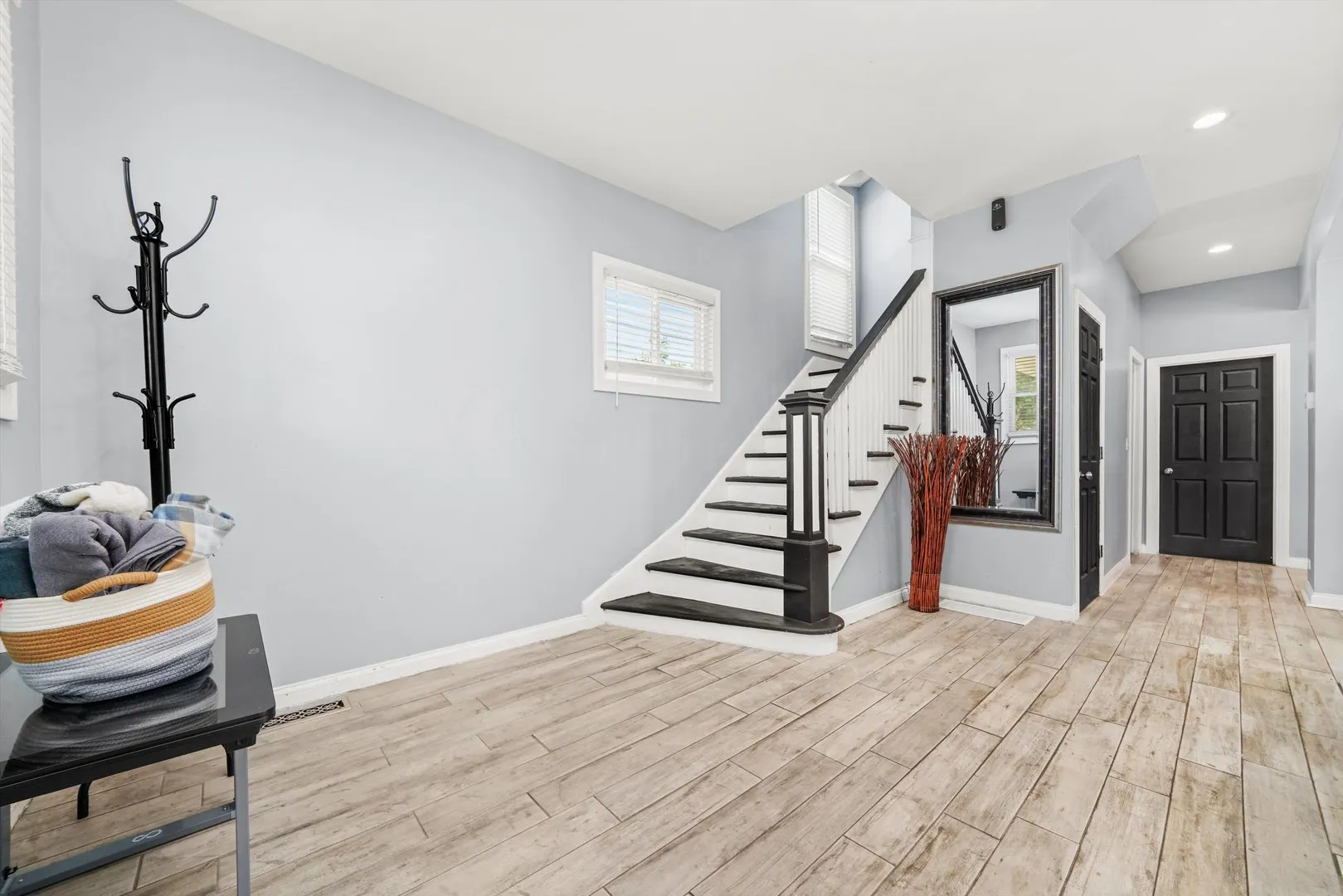 5516 W Cortez Street IL