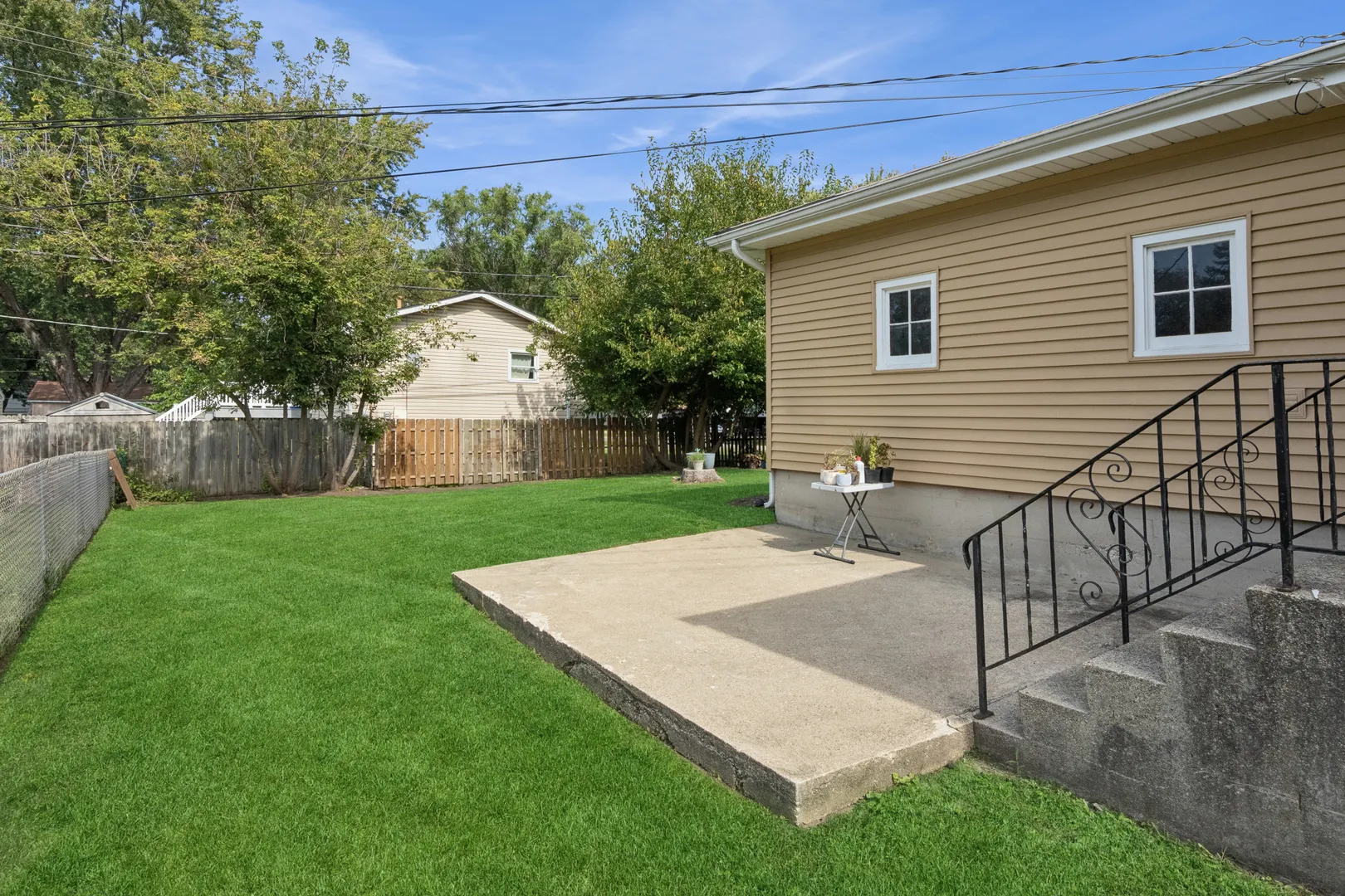 1807 Beach Road IL