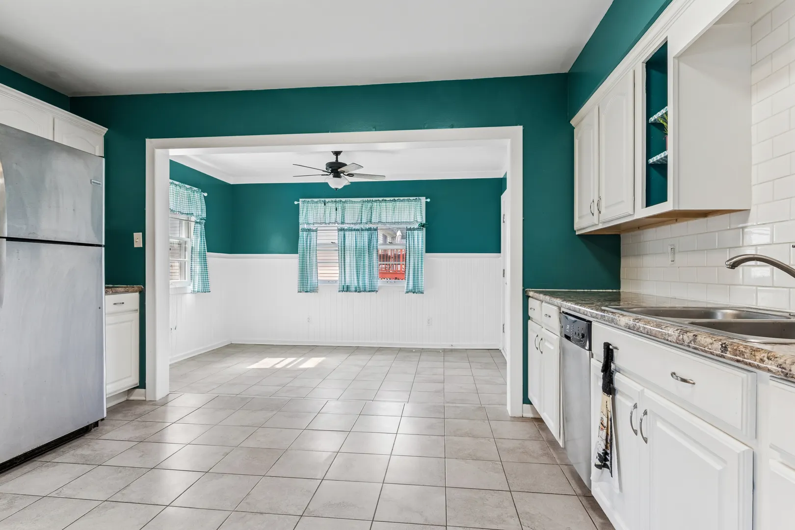 1807 Beach Road IL