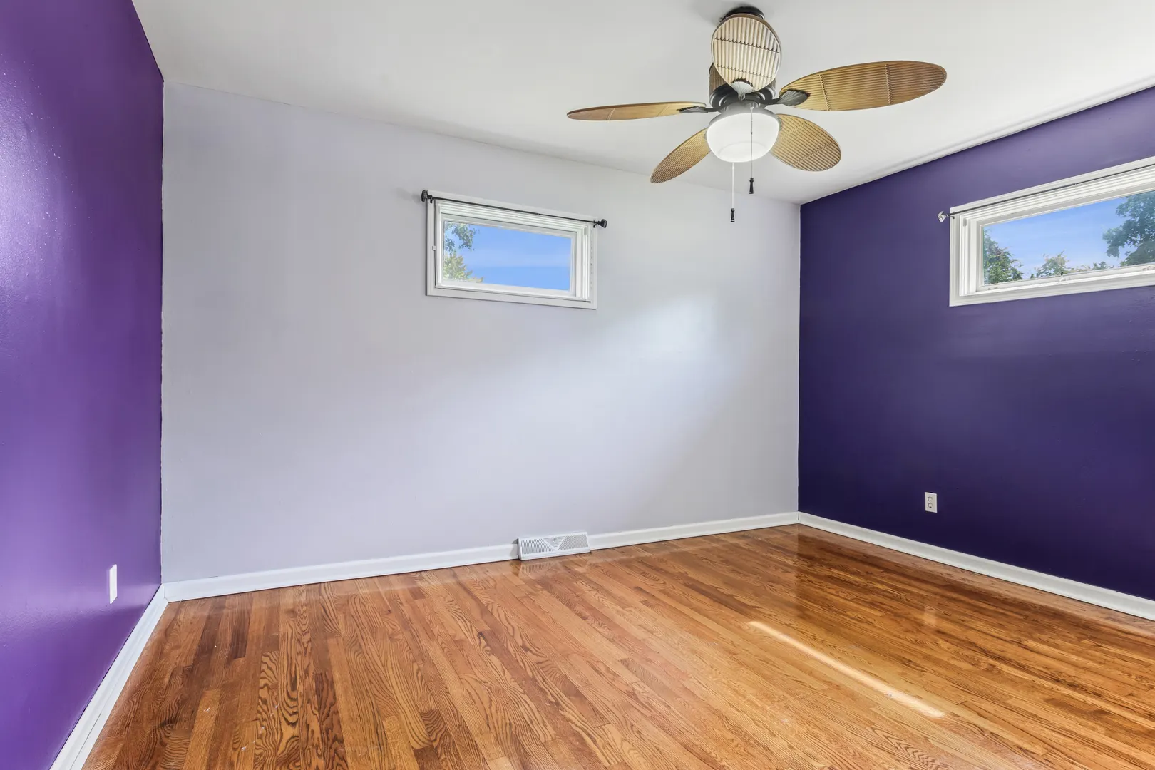 1807 Beach Road IL