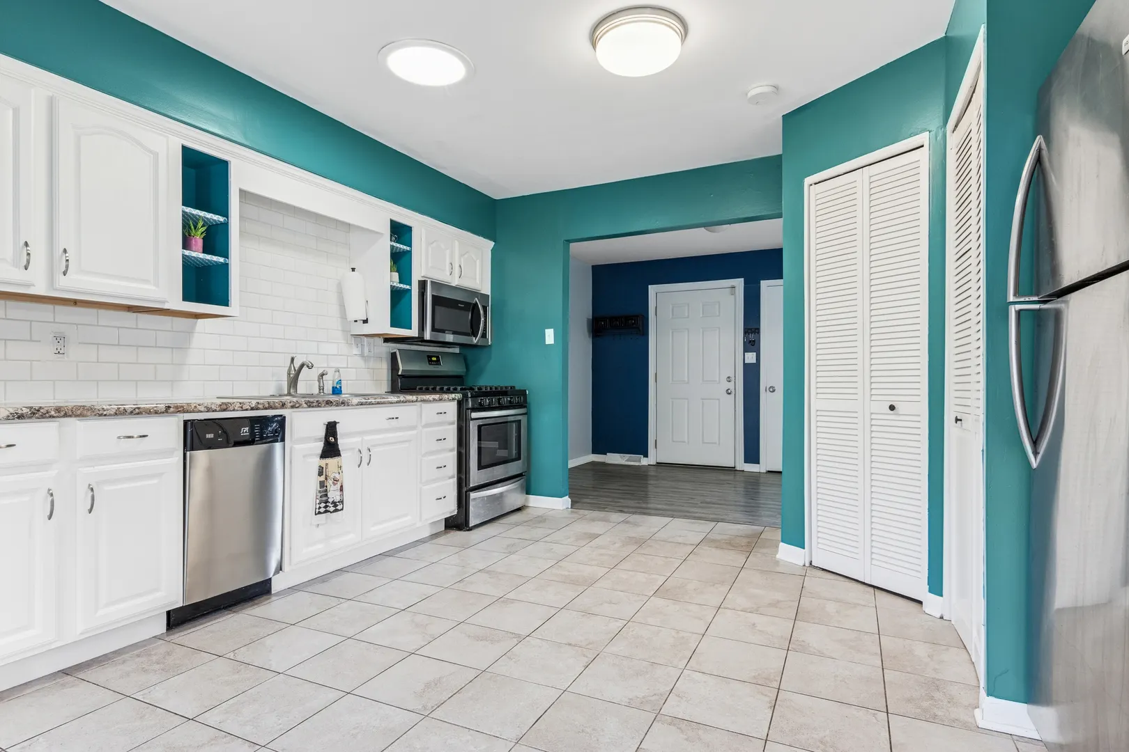 1807 Beach Road IL