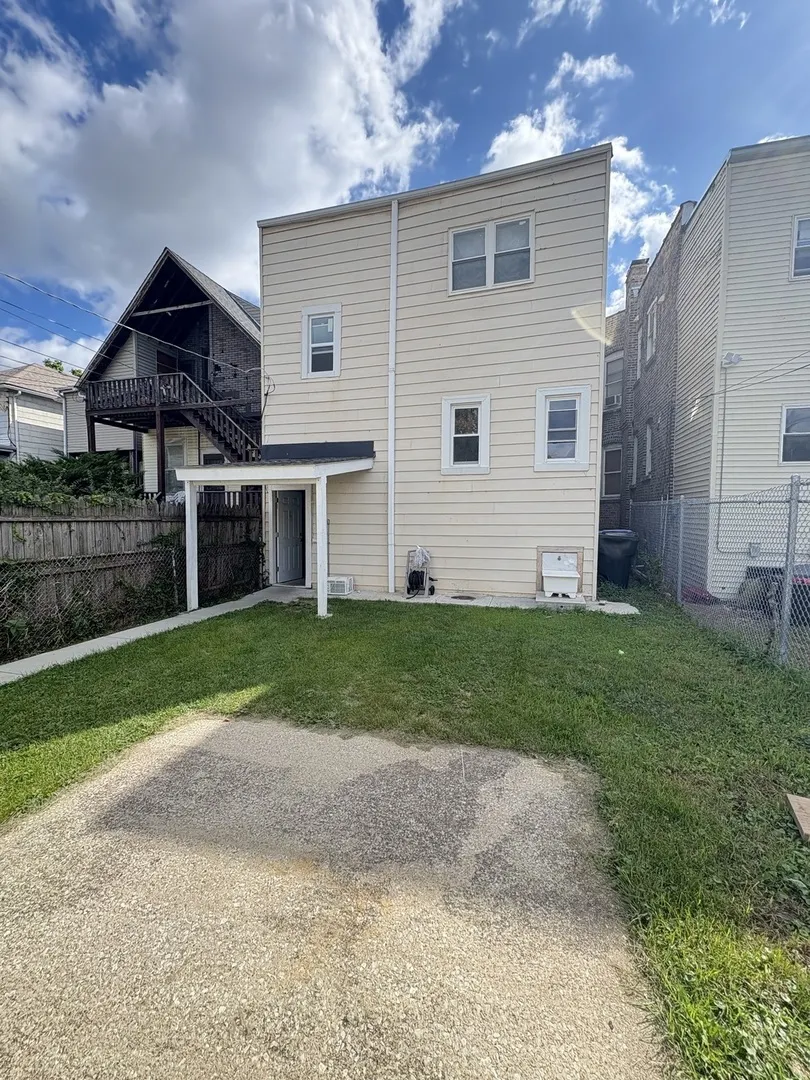 940 N Leclaire Avenue IL