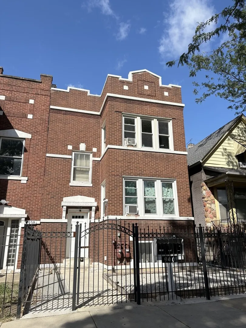 940 N Leclaire Avenue IL