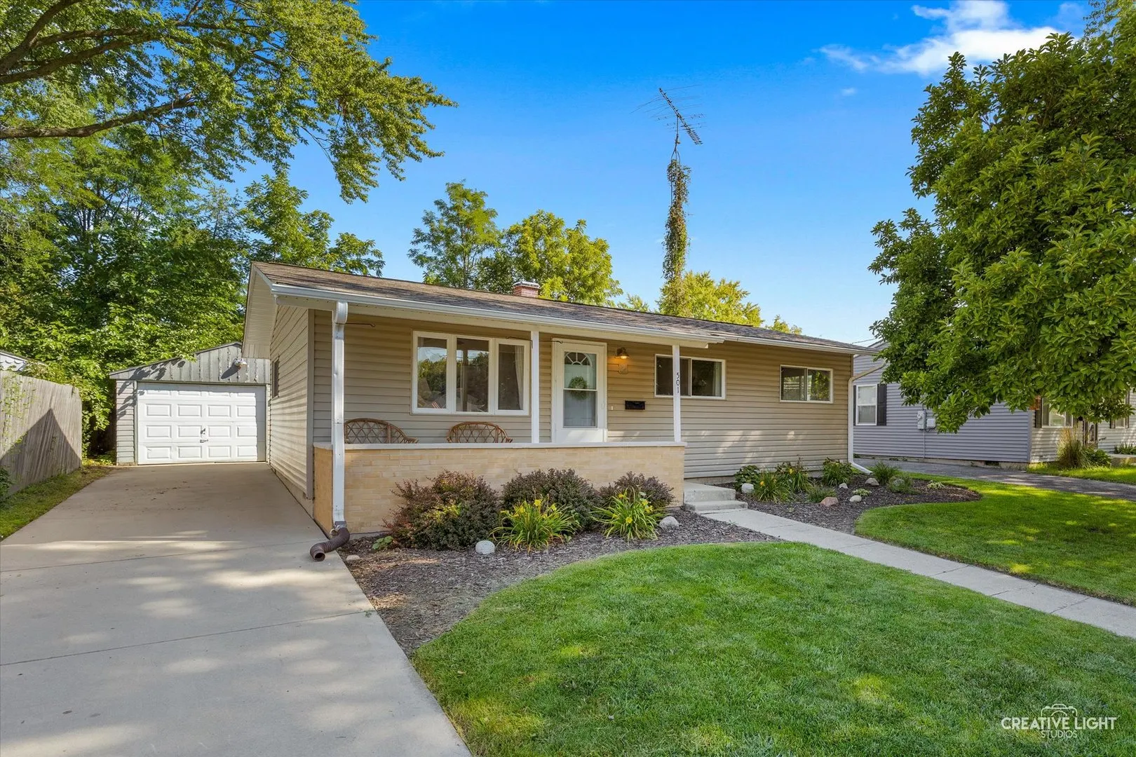 501 Spring Avenue IL