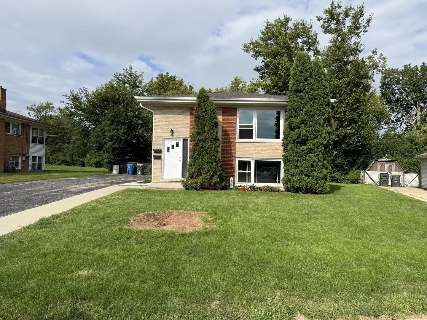 286 Wayne Court 2 IL