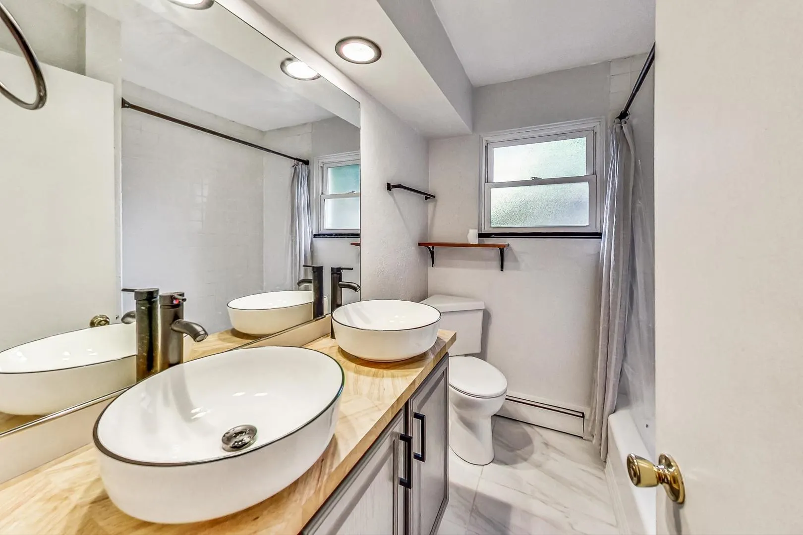 129 E 55th Street IL