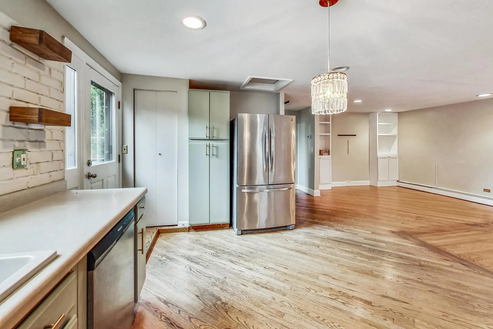 129 E 55th Street IL