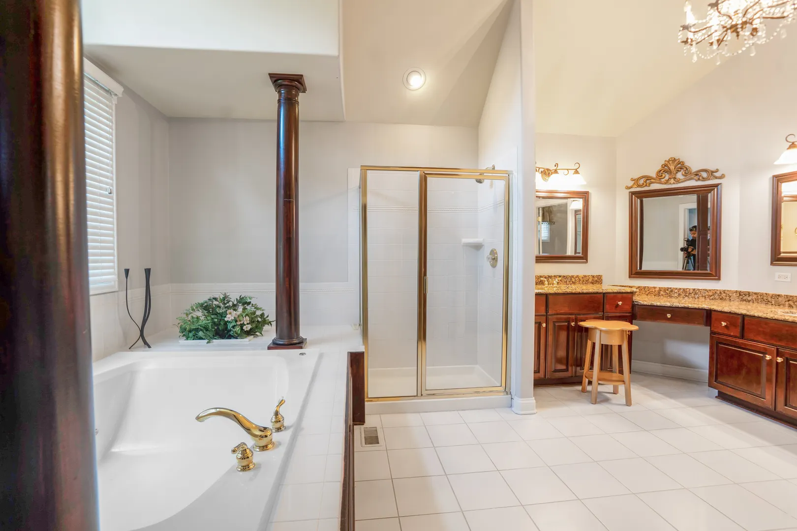 2211 Skylane Drive IL