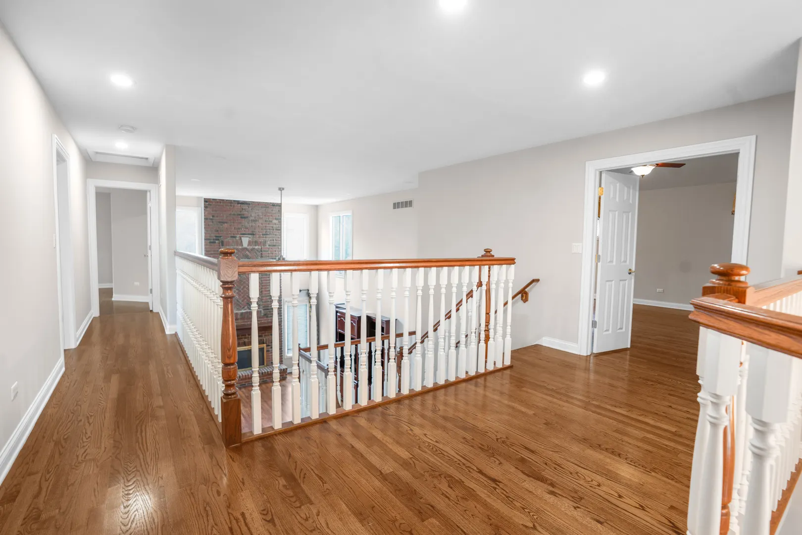 2211 Skylane Drive IL