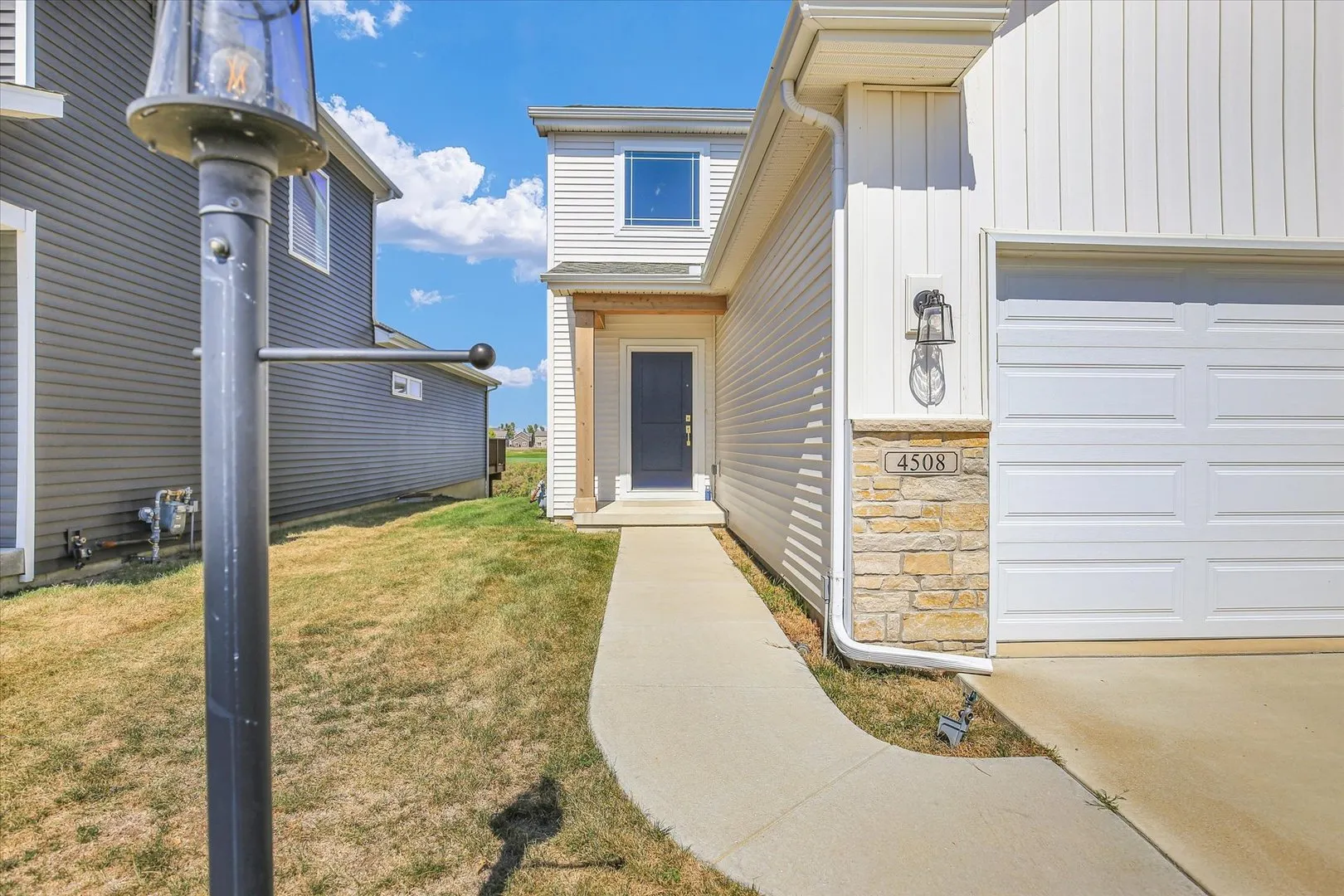 4508 Legends Drive IL