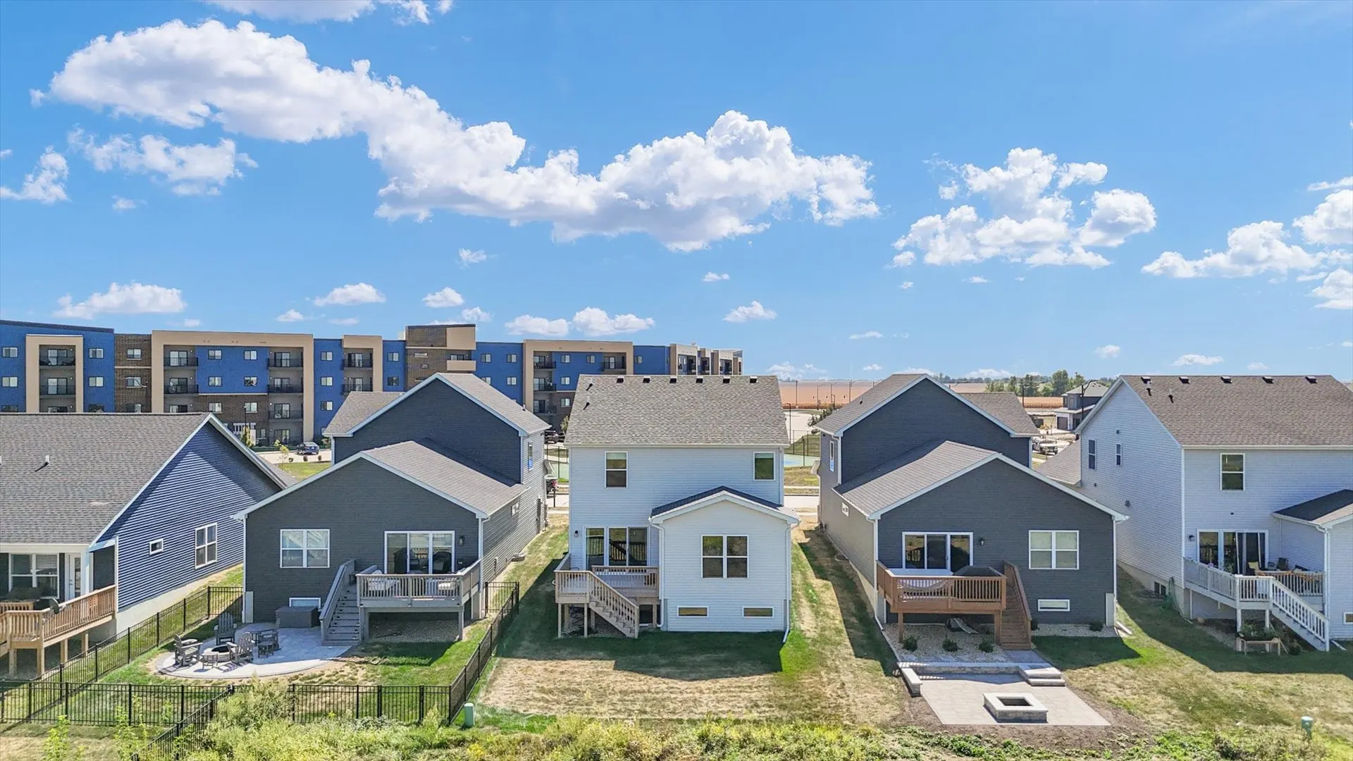 4508 Legends Drive IL