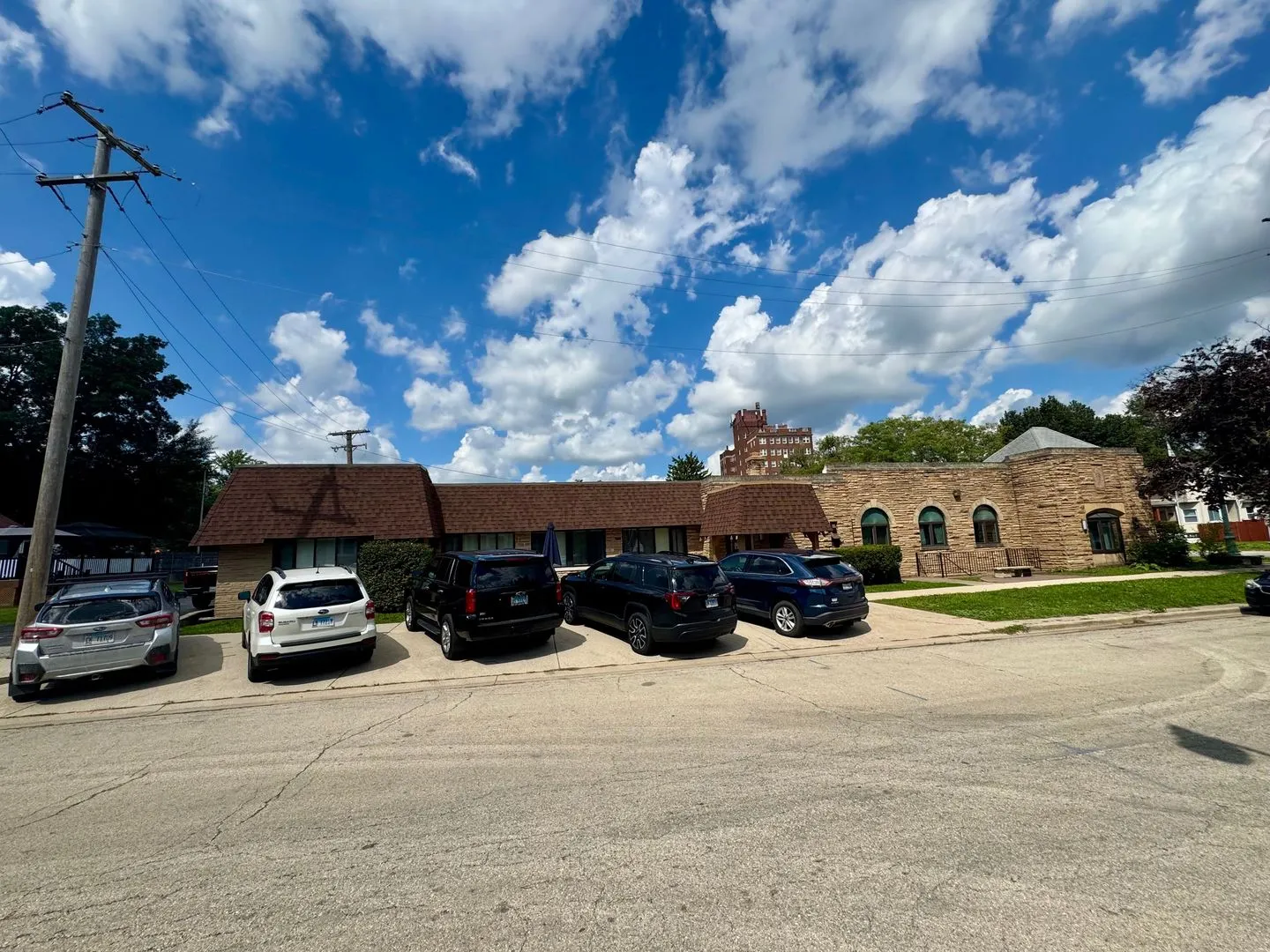 251 N Center Street IL