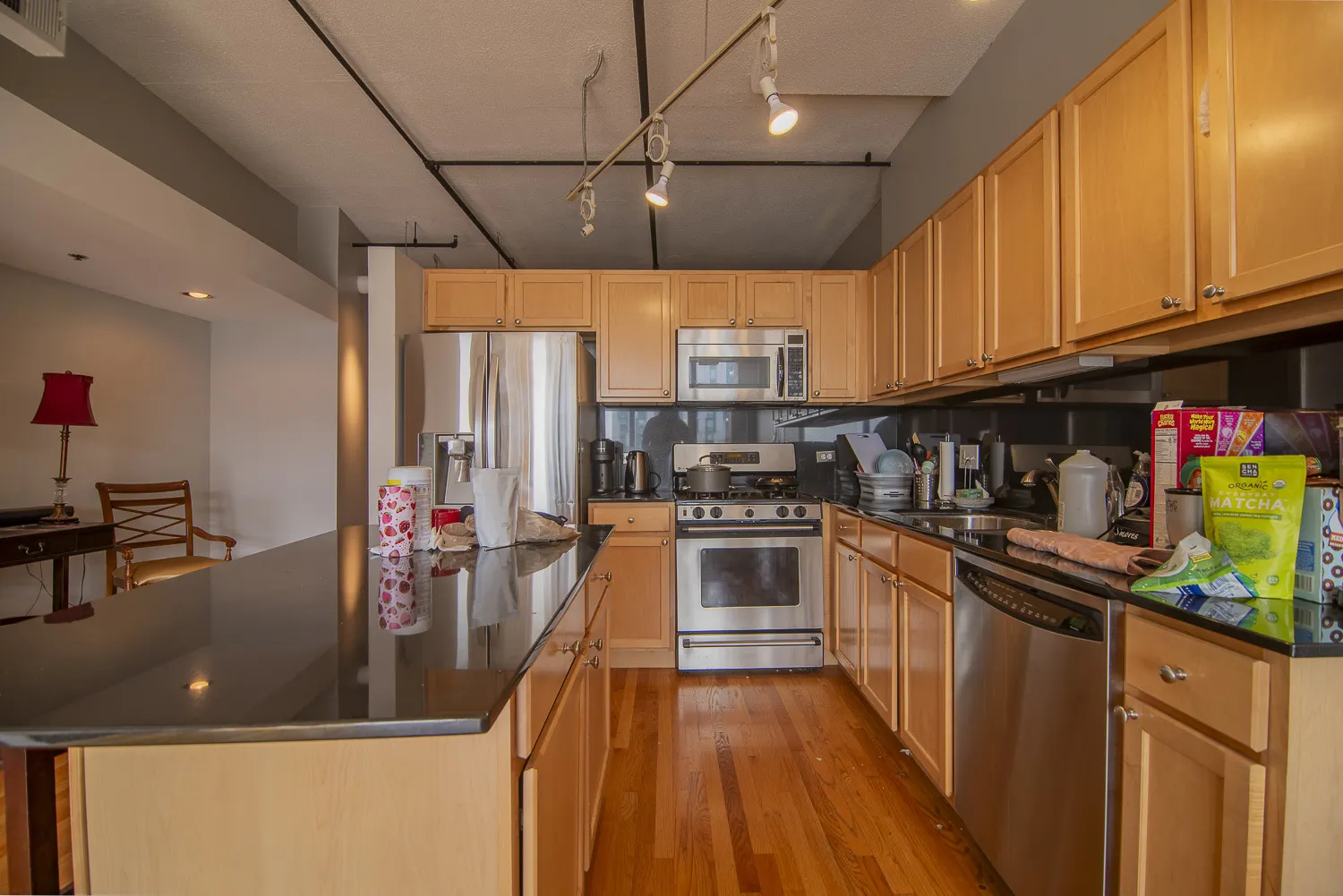 933 W VAN BUREN Street 609 IL