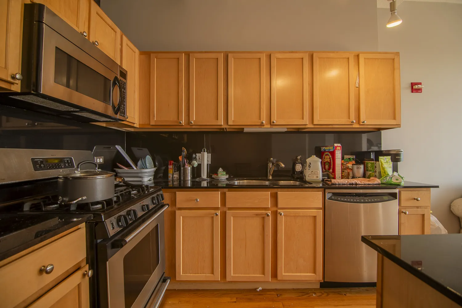 933 W VAN BUREN Street 609 IL