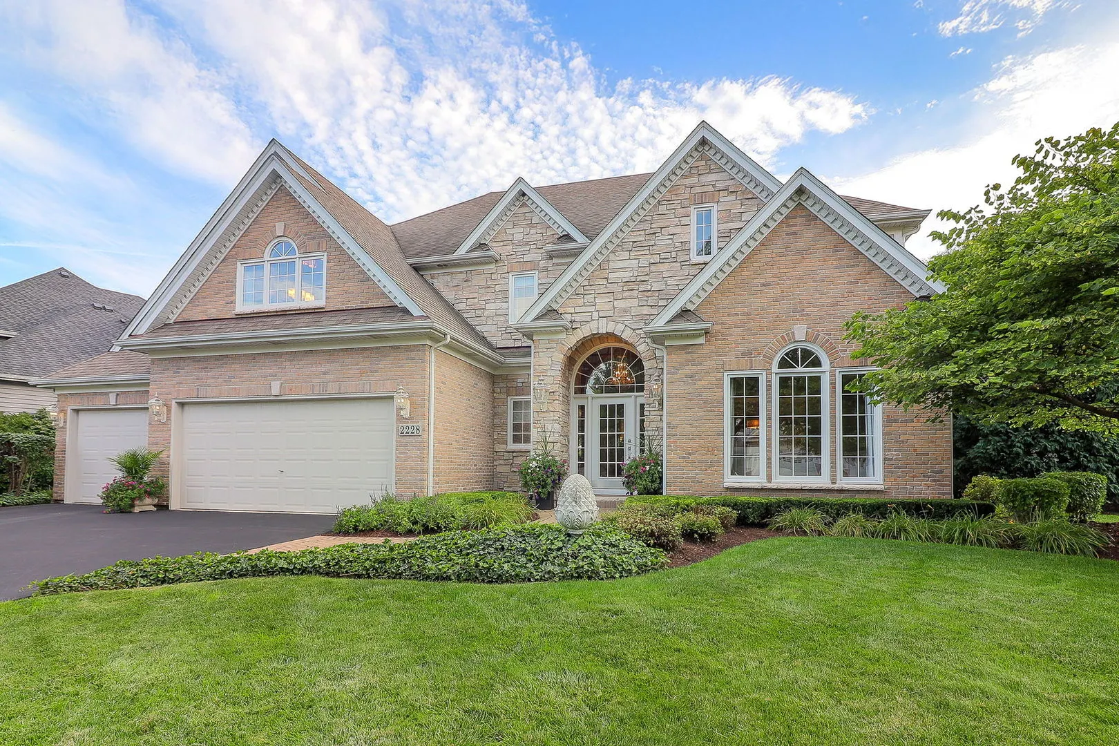2228 Foxboro Lane IL