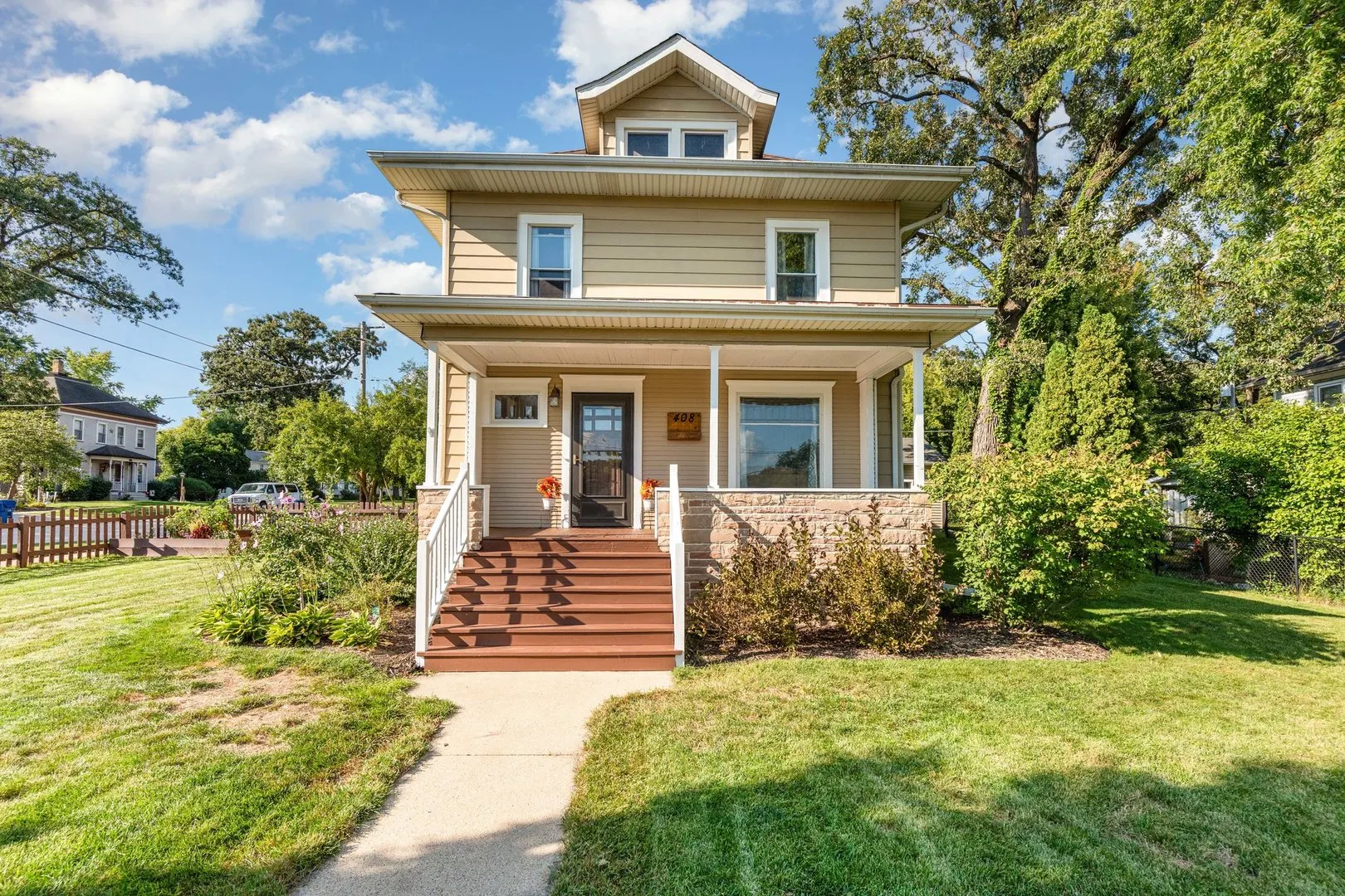 408 E Lincoln Avenue IL