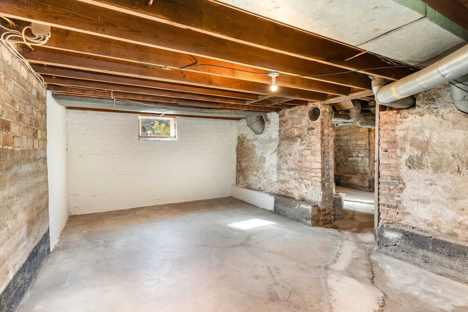 408 E Lincoln Avenue IL