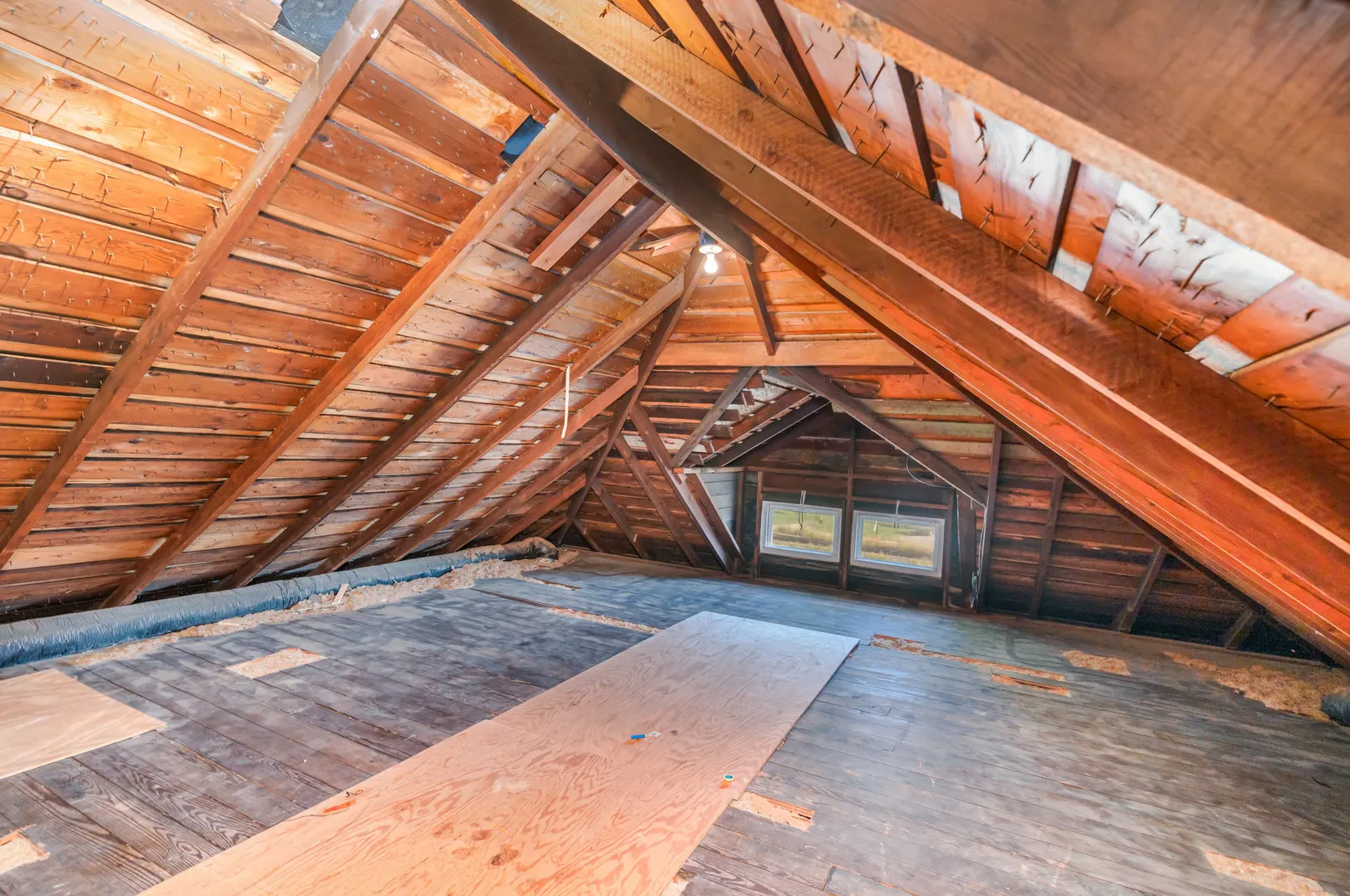 408 E Lincoln Avenue IL