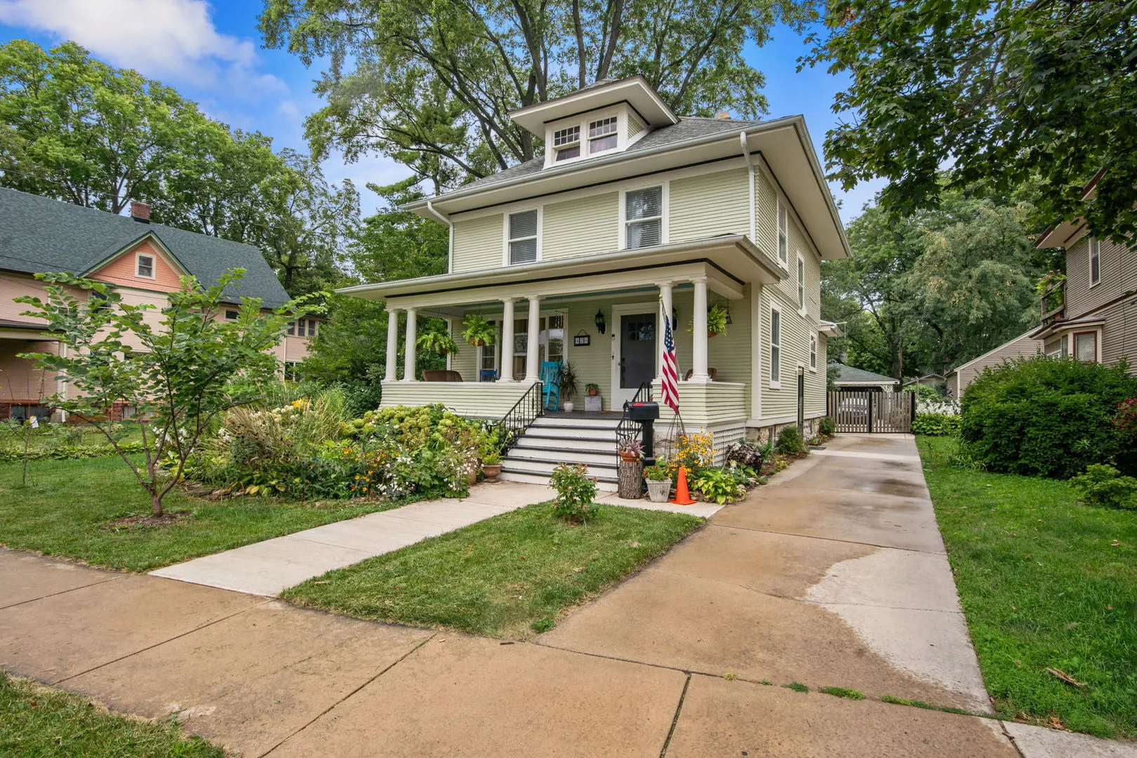 426 Palace Street IL