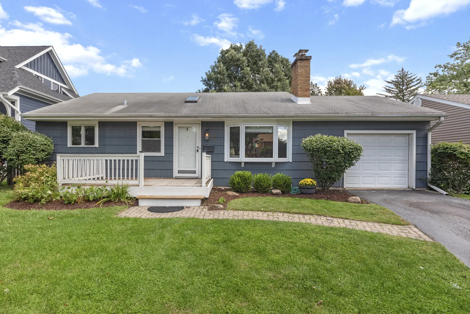 25 N Washington Street IL