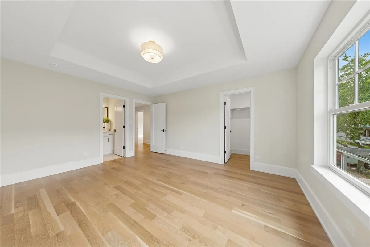334 S Ashland Avenue IL