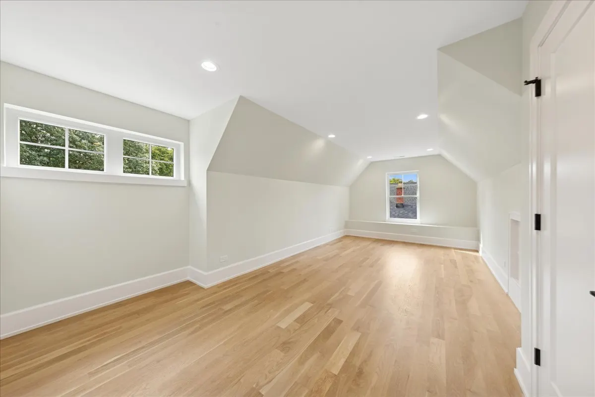 334 S Ashland Avenue IL