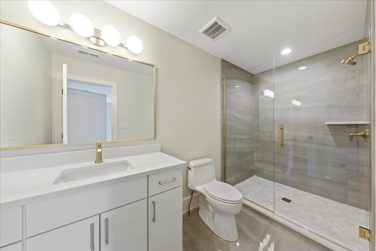 334 S Ashland Avenue IL