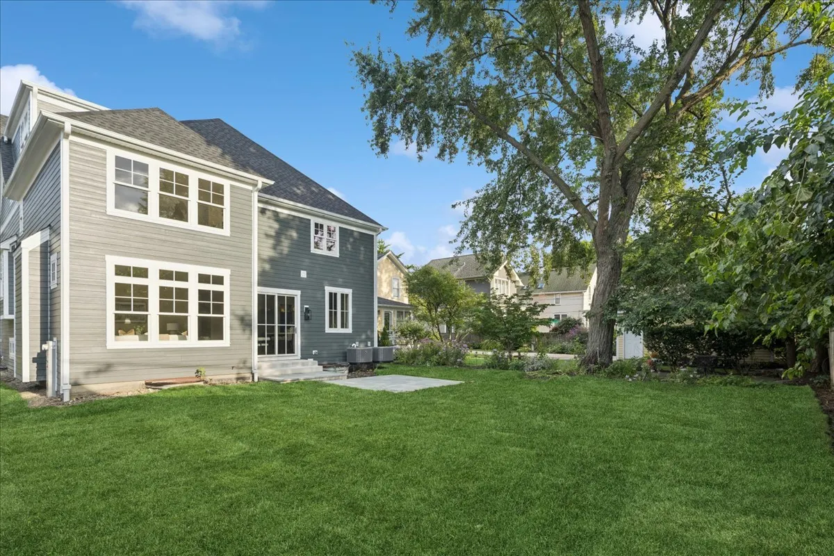 334 S Ashland Avenue IL