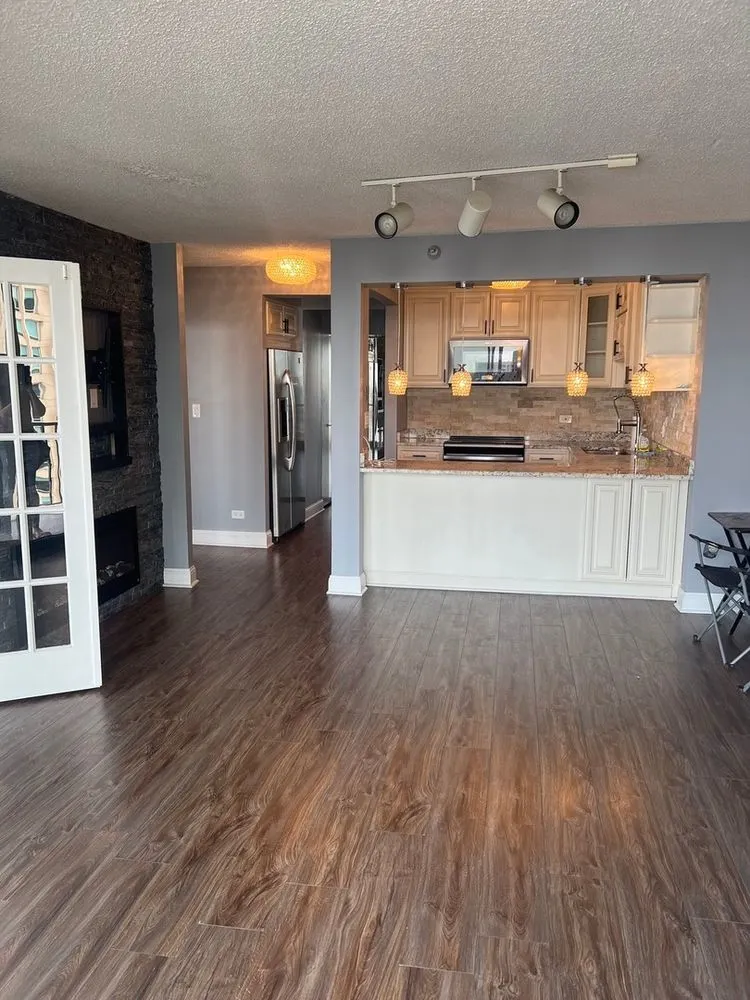 10 E ONTARIO Street 3907 IL
