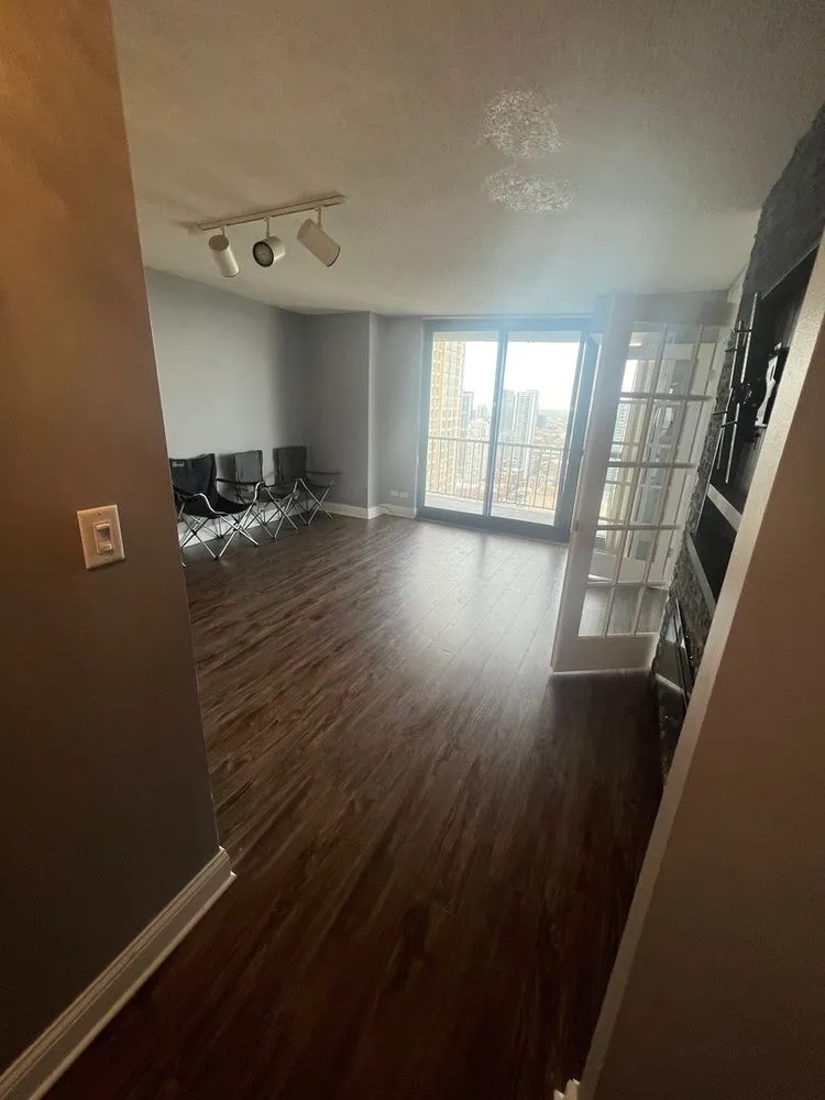 10 E ONTARIO Street 3907 IL