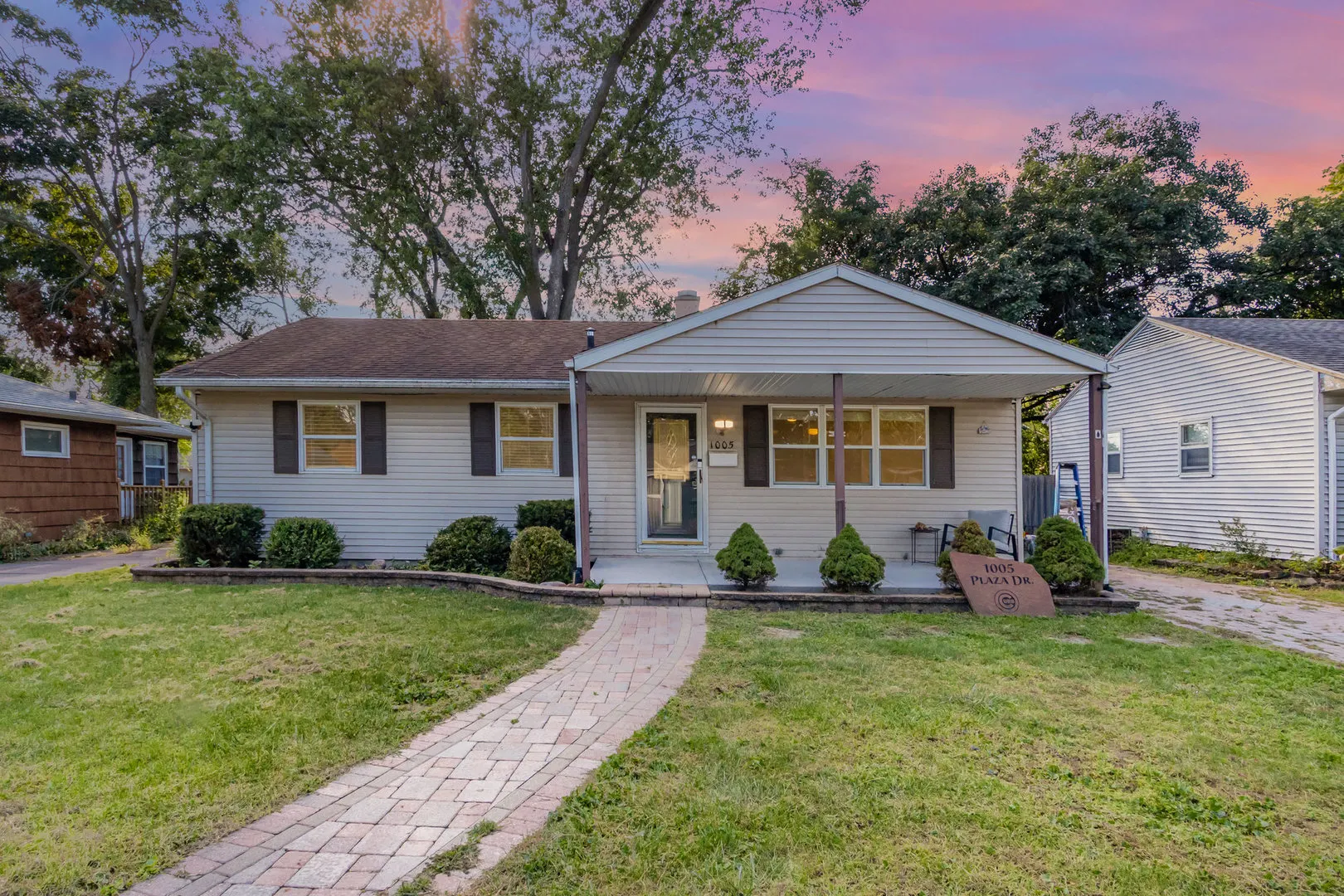 1005 Plaza Drive IL