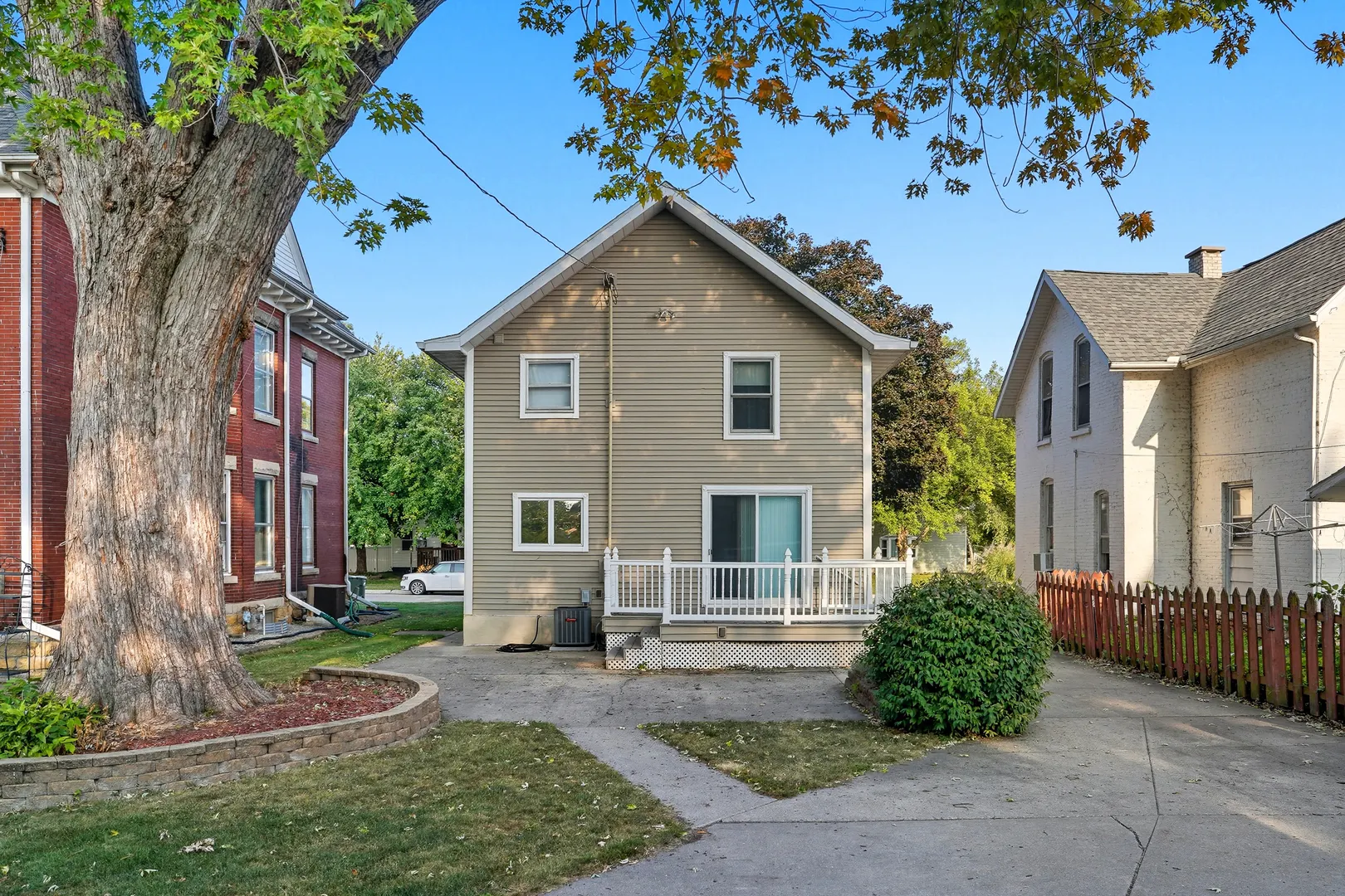 903 7th Avenue IL