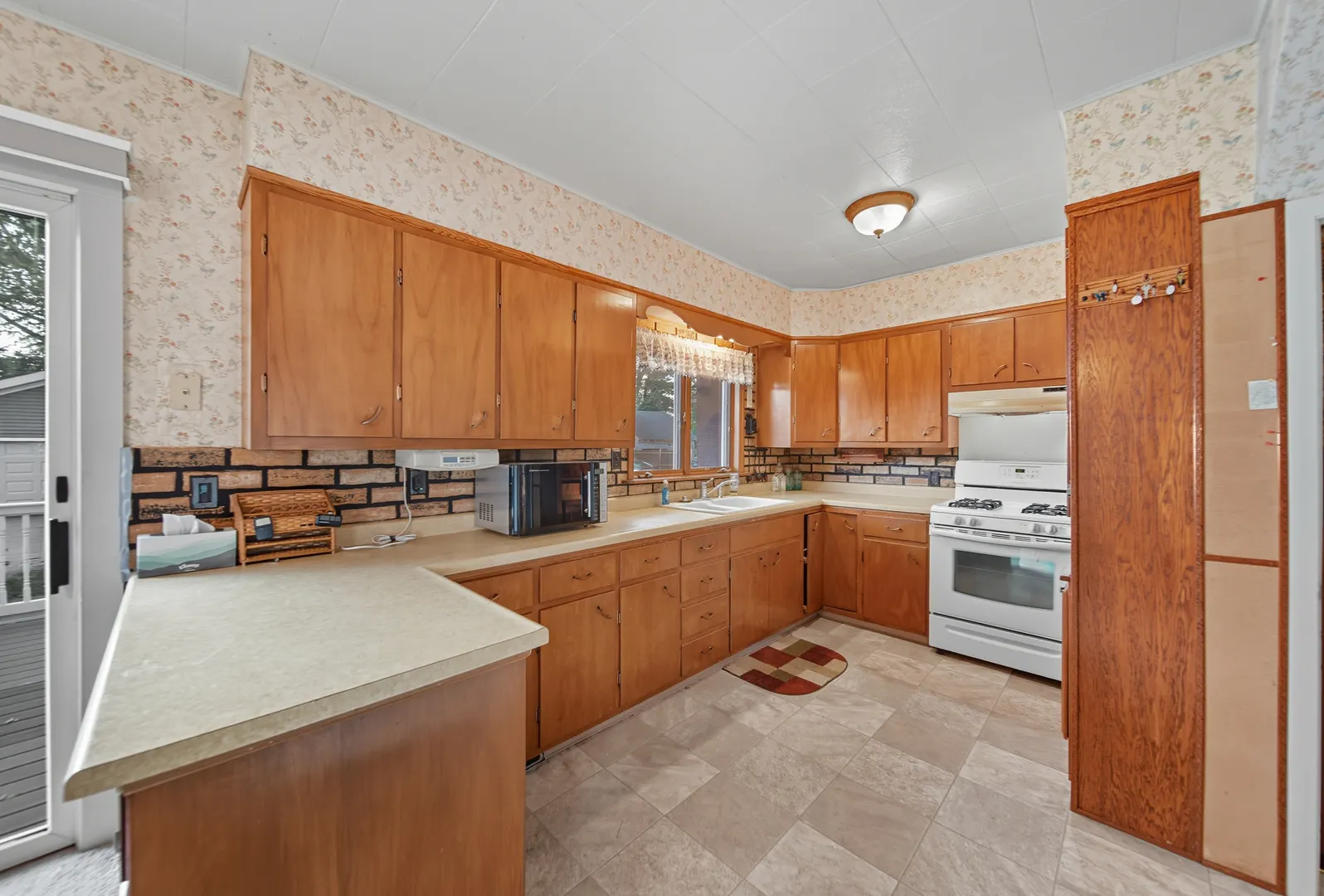 903 7th Avenue IL