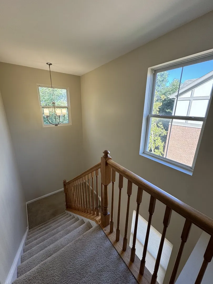 1131 N Claremont Drive IL