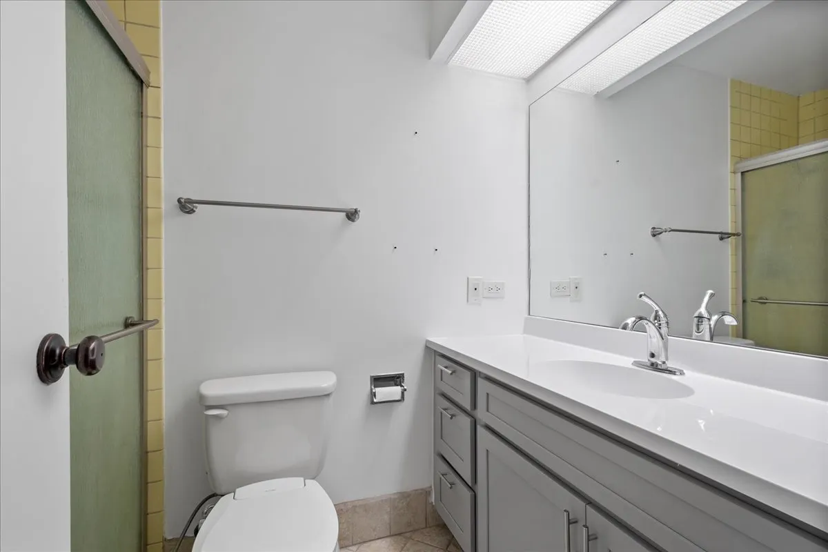 7141 N Kedzie Avenue 406 IL