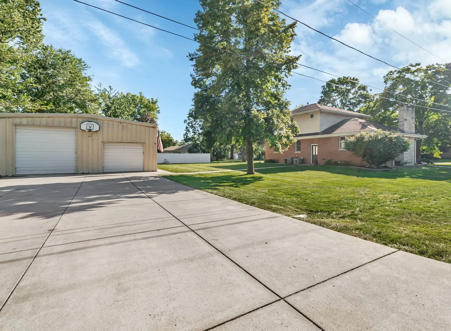 395 N Kankakee Street IL