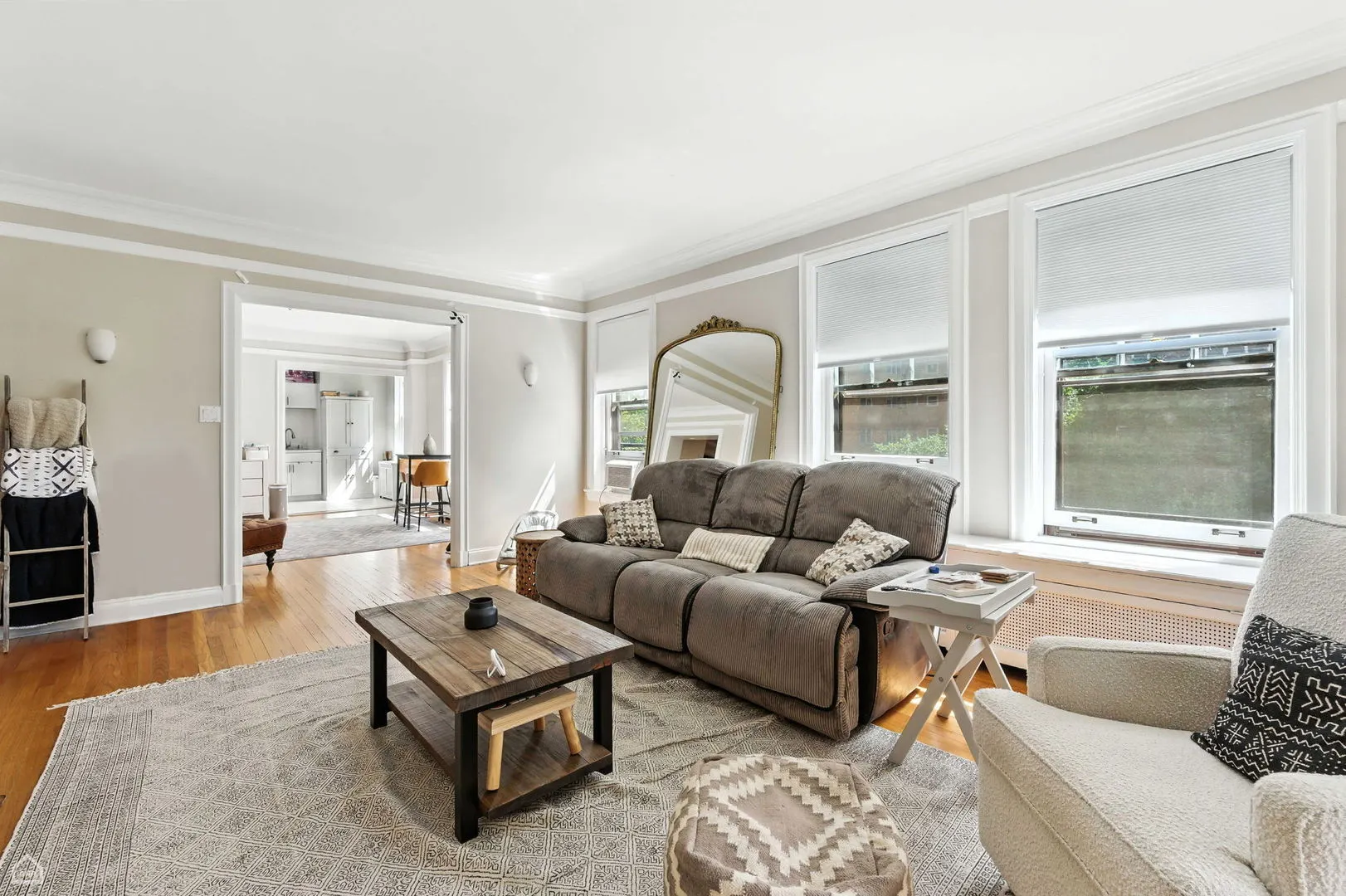 5000 N Marine Drive 4B IL