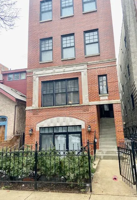 939 W Montana Street G IL