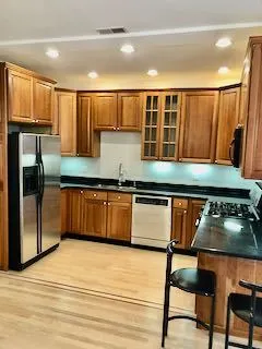 939 W Montana Street G IL