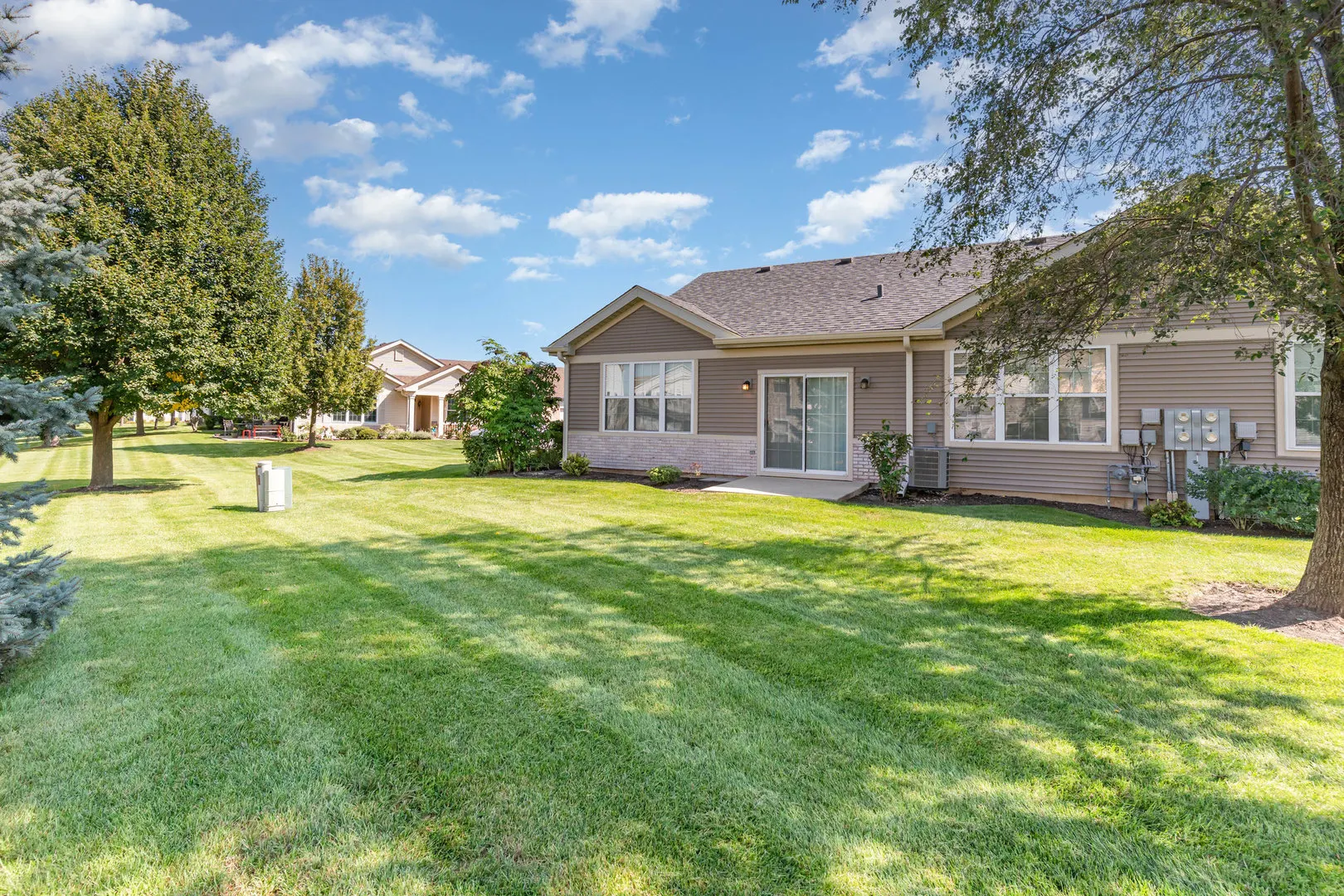 16416 Crescent Lake Court IL