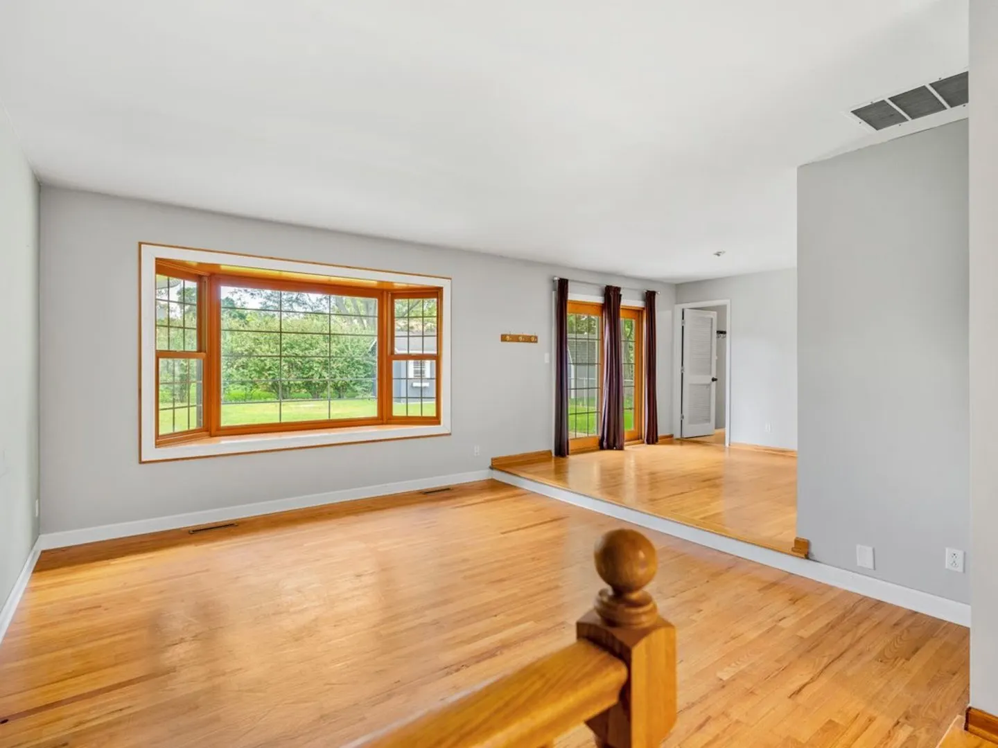 816 Melrose Court IL