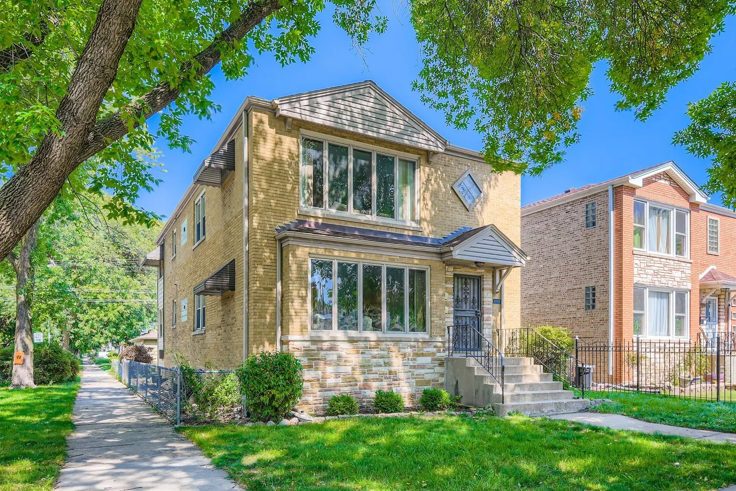 4924 W Montrose Avenue IL