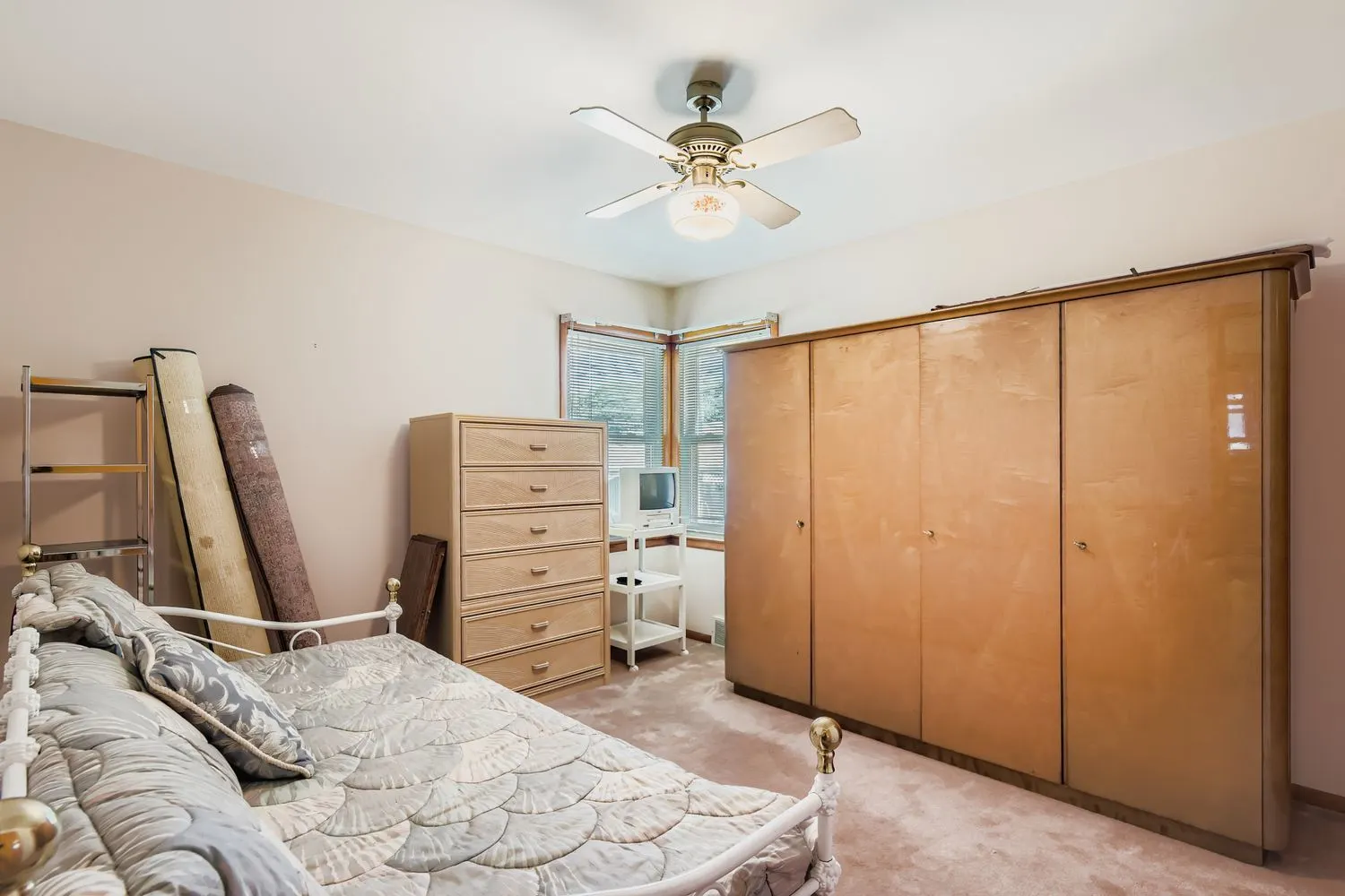 4924 W Montrose Avenue IL