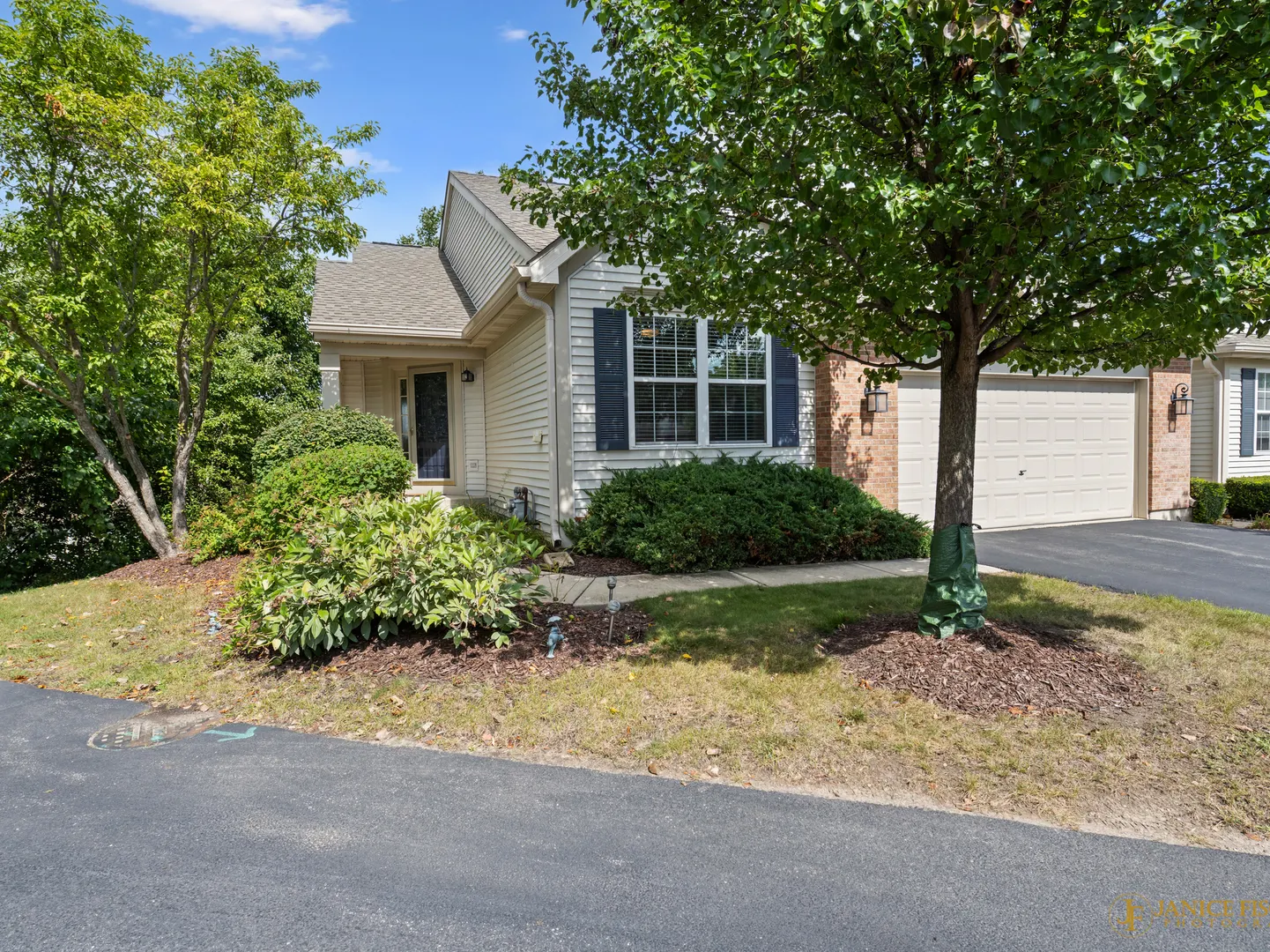 1047 Fairway Drive IL