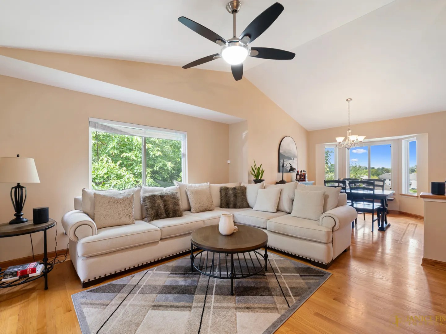 1047 Fairway Drive IL